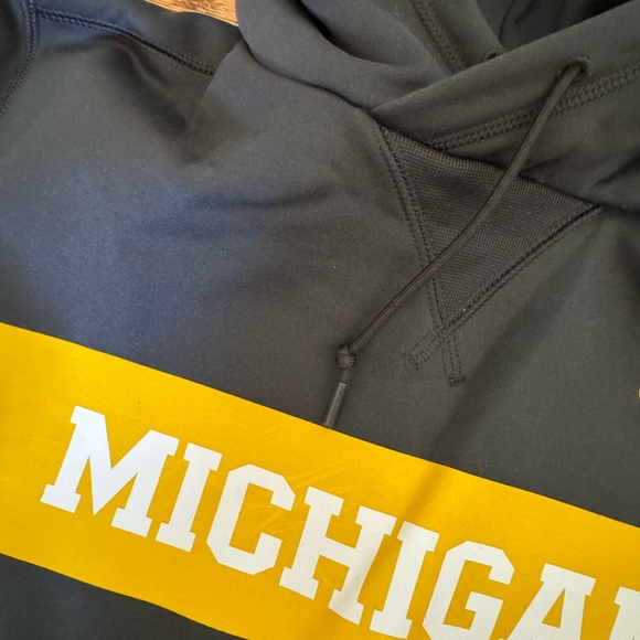 Support your favourite team, and 2023 NCAA football champions!! - Picture 4 of 4